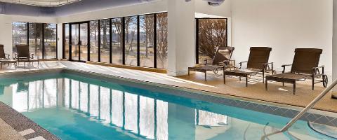 Hotel RL Cleveland Airport West