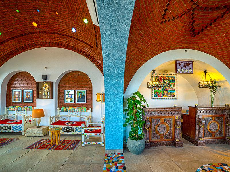 The front office area at Sonesta Nouba Hotel Aswan.