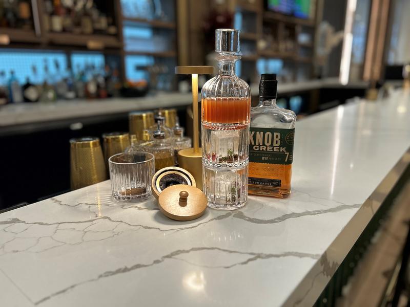 SHR_WhitePlains_Dining_TheMix_Bar_4-Gallery_Image-800x600